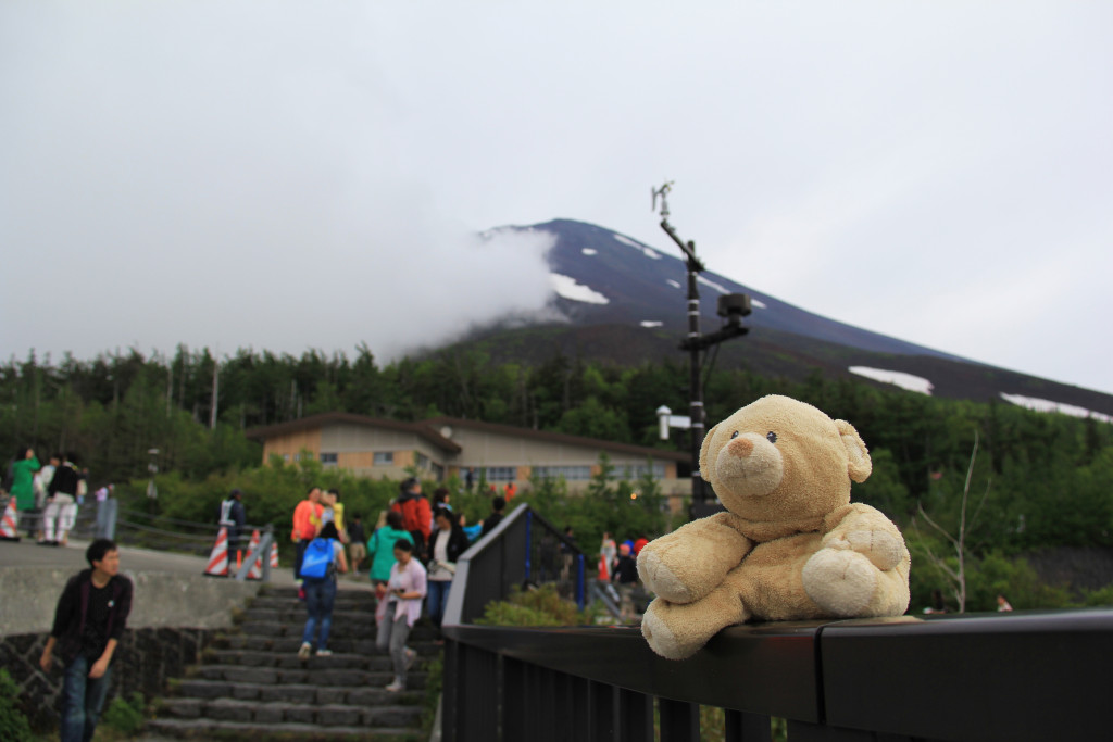 Mt.Fuji half-covered by the fog.